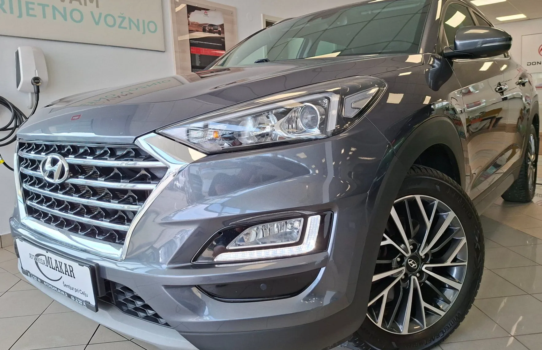 Zunanja slika - Hyundai Tucson - 1.6 T-GDI Premium-LED-NAVI-KAMERA-ODLIČEN- - 2