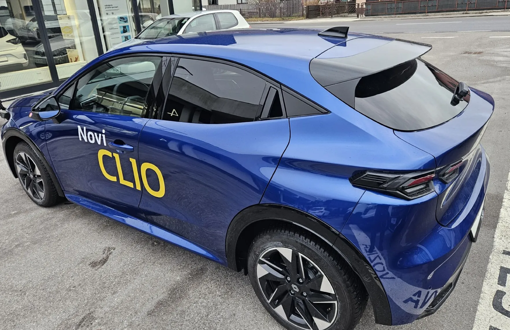 Zunanja slika - Renault Clio - techno TCE 115 - 3