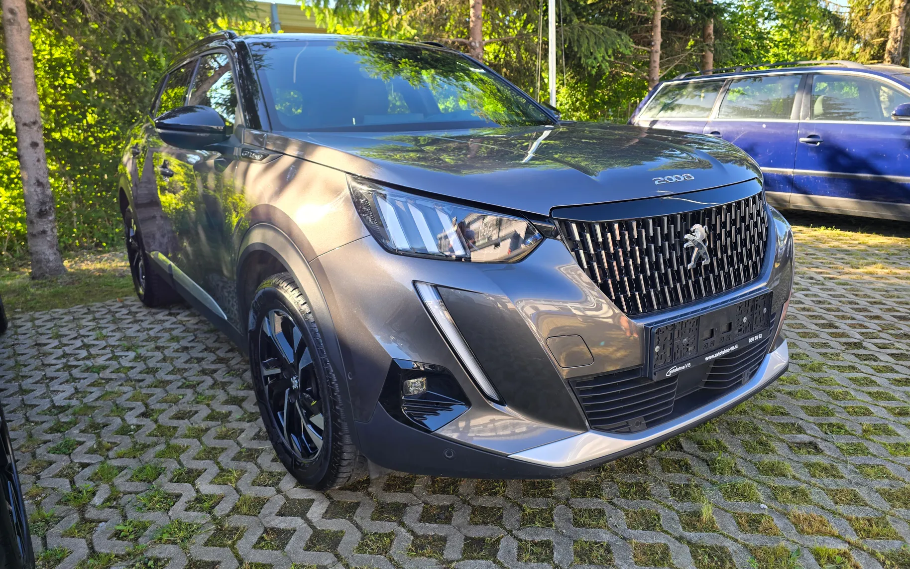 Zunanja slika - Peugeot 2008 - 1,2 PureTech 130 S&S GT Line - 4