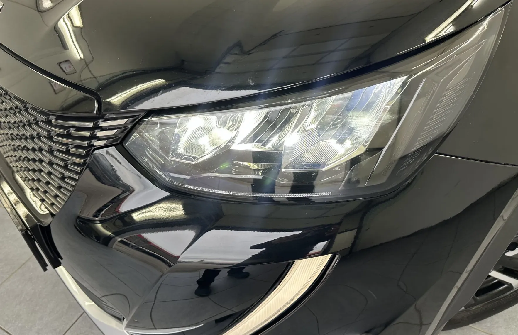 Zunanja slika - Peugeot 2008 - 1.5 BLUEHDI 130 ALLURE PACK.KAMERA.USNJE.NAVI - 6