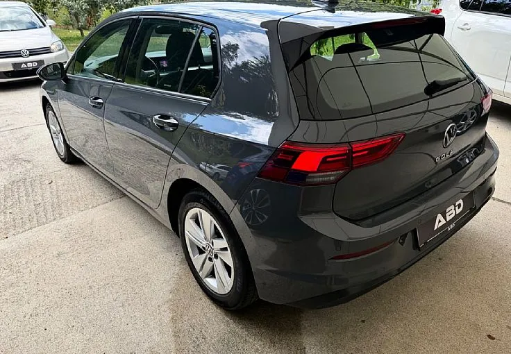 Zunanja slika - Volkswagen Golf - 2.0 TDI DSG 110kW 1.LASTNIK LED DAB LINE ASSIS ACC - 6