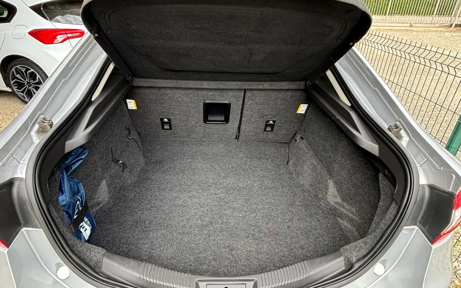 Zunanja slika - Ford Mondeo - 2,0 TDCi Trend - 14