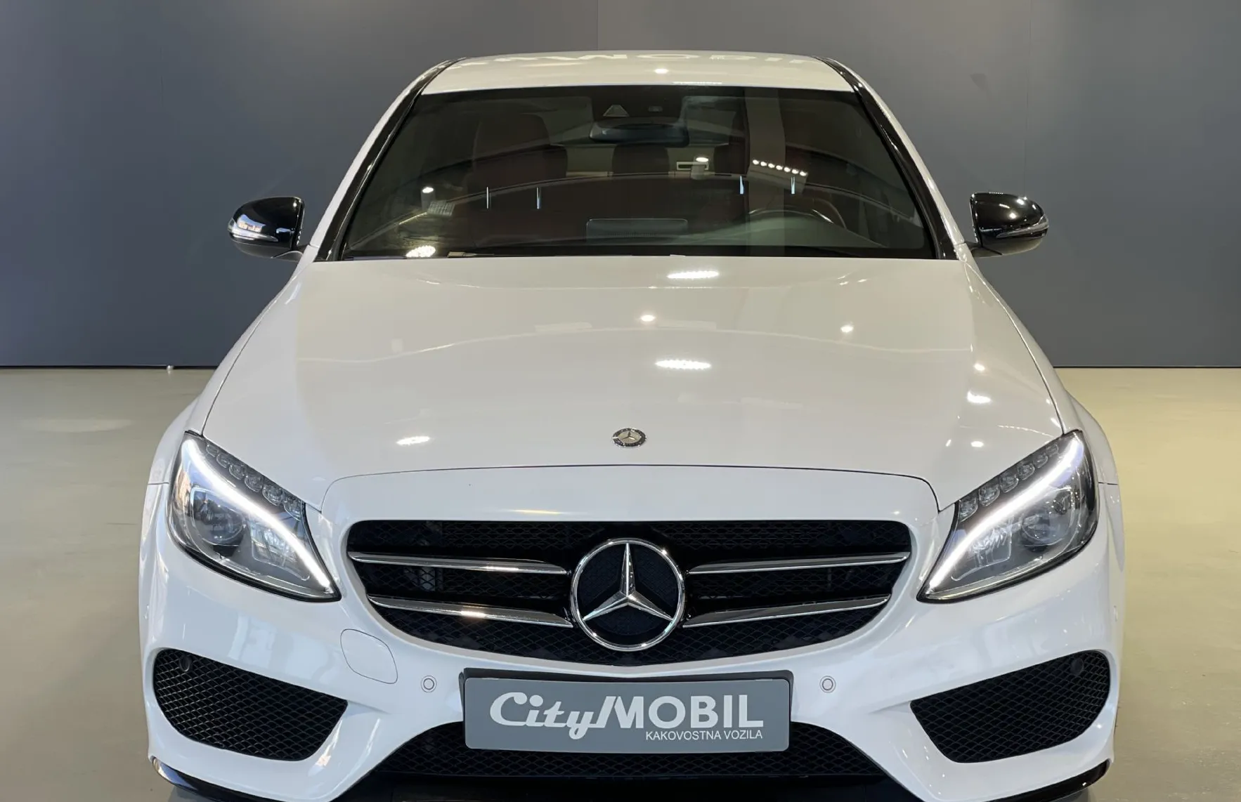 Zunanja slika - Mercedes-Benz C-Razred - C220d-AMG LINE-NAVI-TEMPOMAT-KAMERA-GRETJE SED-LED - 2