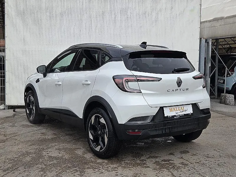 Zunanja slika - Renault Captur - Techno TCe 115 + Strešni nosilci + 5 let jamstva - 6