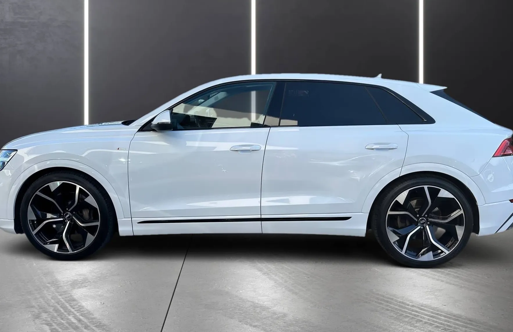 Zunanja slika - Audi Q8 - 50 TDI Q. S LINE ZRAČNO MATRIX PANO VIRTUAL RADAR - 4