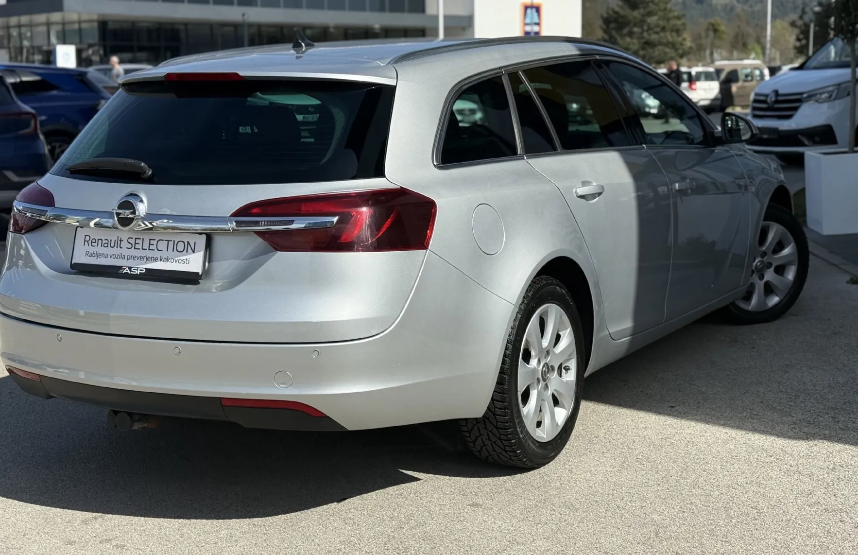 Zunanja slika - Opel Insignia - SportsTourer 1.6 CDTI Drive Start Stop - 6