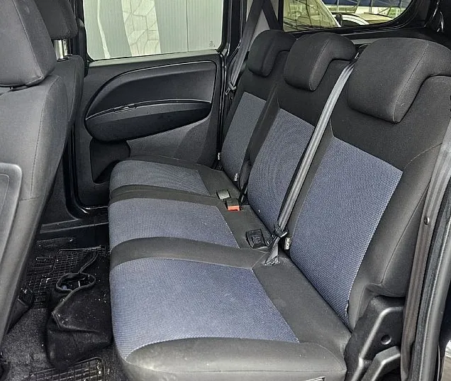 Zunanja slika - Opel Combo - 1.6 CDTI Maxi Cosmo +avt.klima+PDC+4X el.stekla - 11