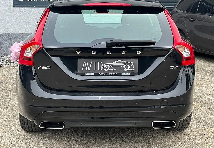 Zunanja slika - Volvo V60 - D4 - DIGITALNI ŠTEVCI - ODLIČEN - 6