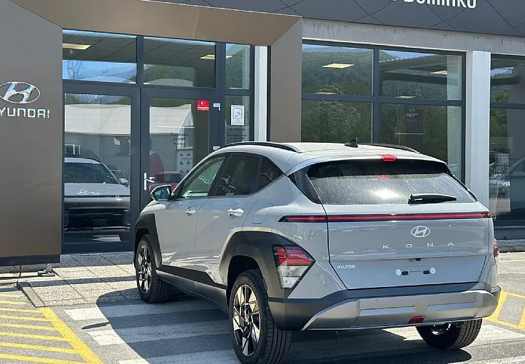 Zunanja slika - Hyundai Kona - 1.6 T-GDI Premium°°18col°°Winter°°ambient°°rg - 3