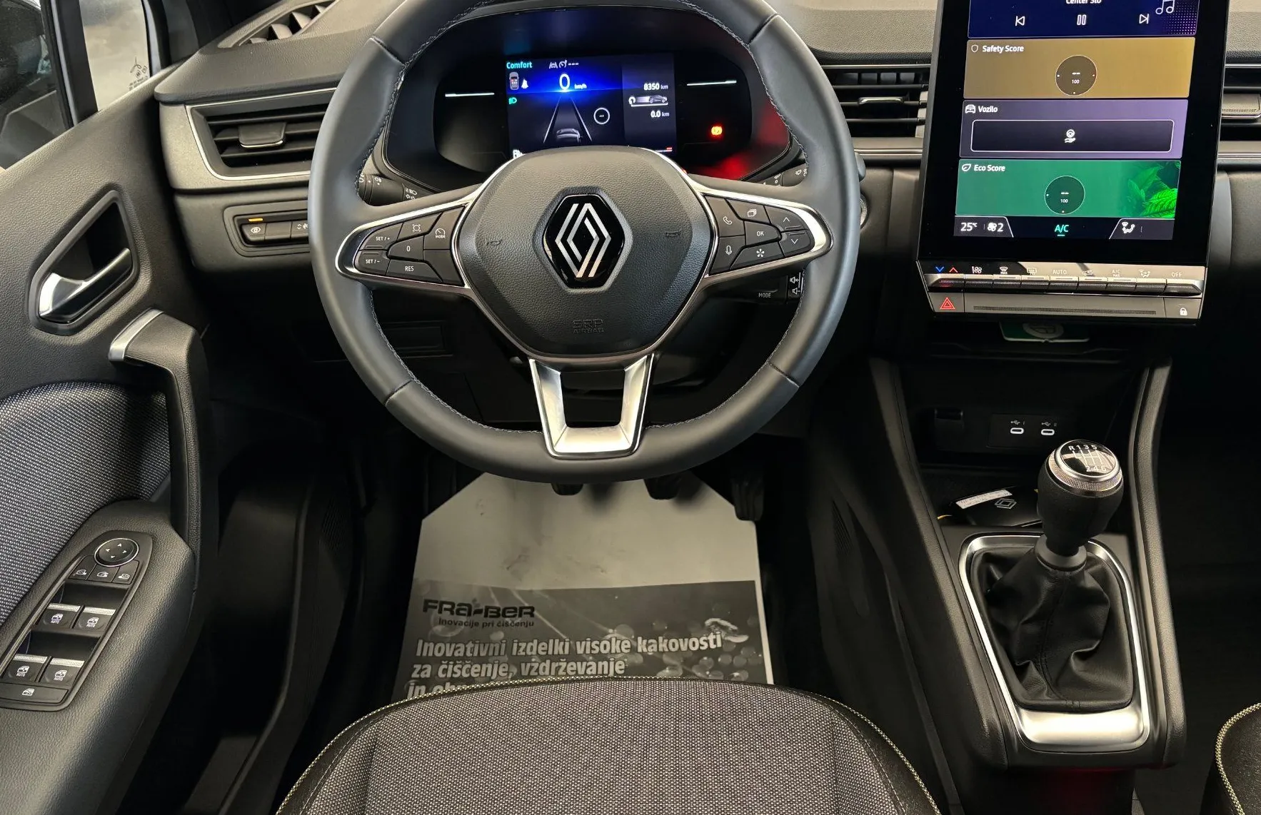 Zunanja slika - Renault Captur - TCe 140 Techno - SLOVENSKI - 11
