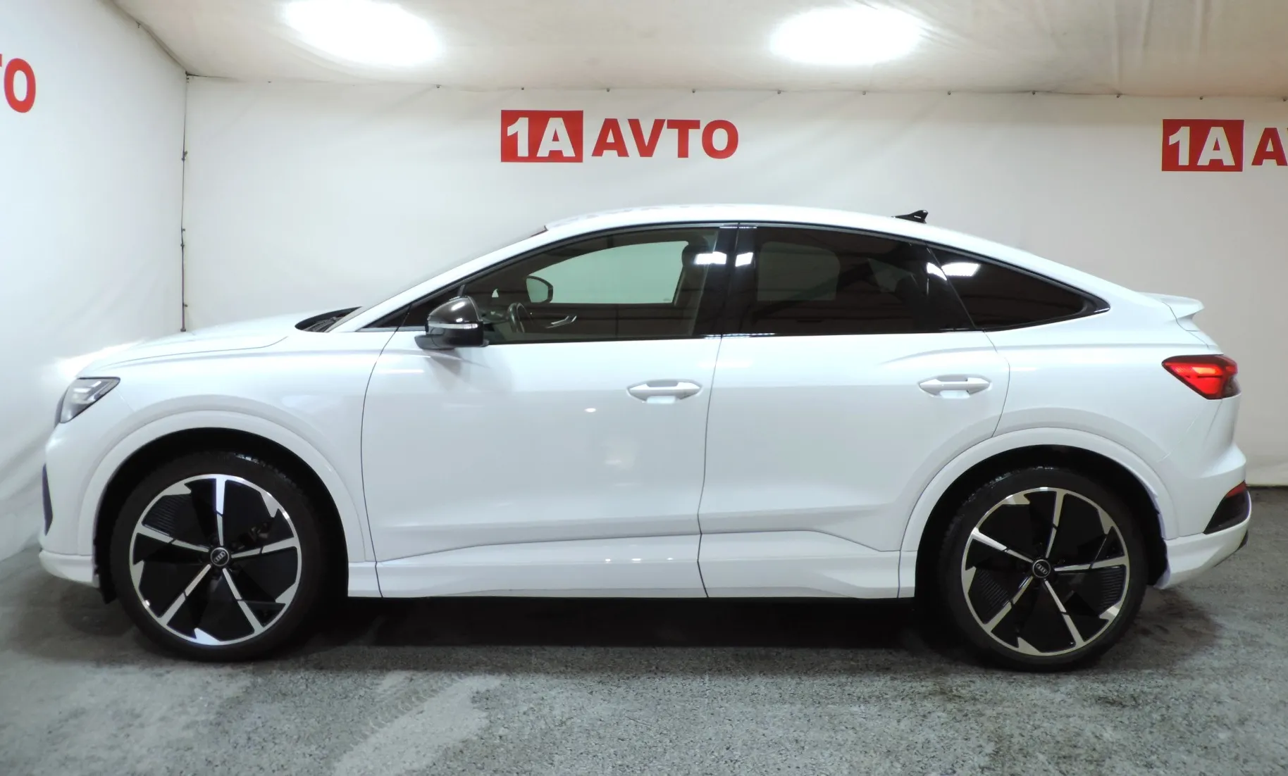 Zunanja slika - Audi e-tron - SB 40 - 8