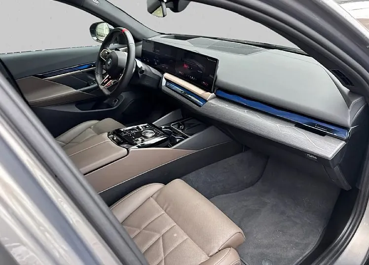 Zunanja slika - BMW i5 - M60 xDrive Touring  M-pak Pro. HUD. ACC. Vlečna - 13