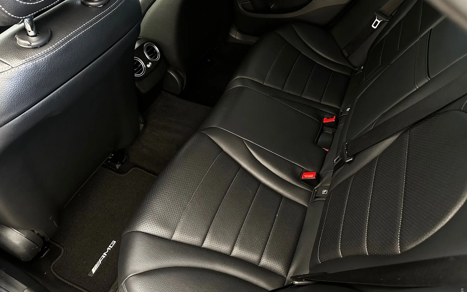Notranja slika - Mercedes-Benz C-Razred - 200D-AMG LINE-AVT.-USNJE-KAMERA-18COL-BURMESTER... - 8
