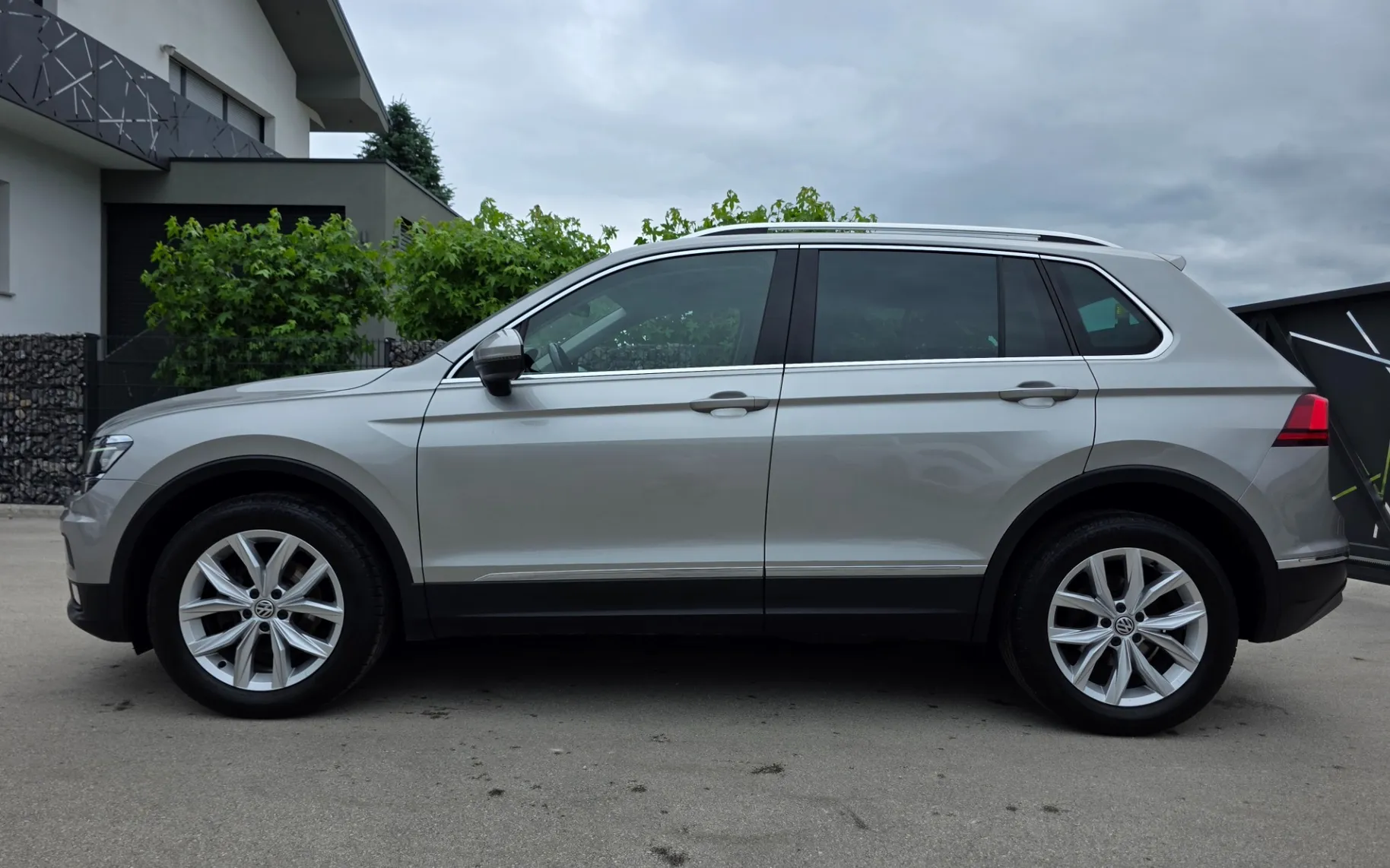 Zunanja slika - Volkswagen Tiguan - 2,0 TDI BMT Highline DSG - 2