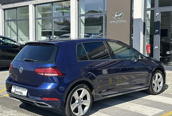 Zunanja slika - VW Golf - 1.6 TDI°°Digi.števci°°Gretje sedežev°°Garancija - 4