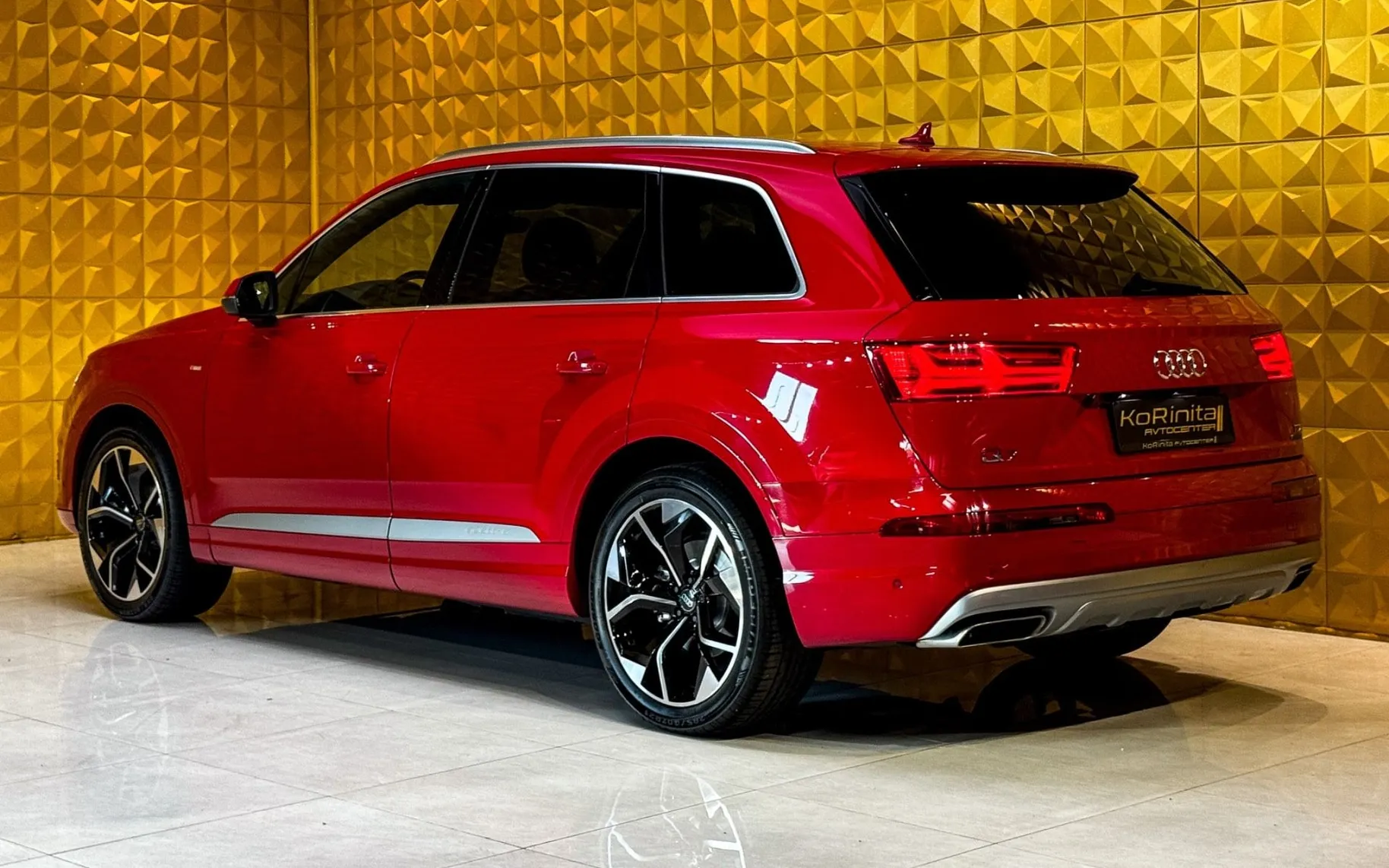 Notranja slika - Audi Q7 - quattro 3.0 TDI S-Line- AVT-VIRTUAL-TEMP-NAVI - 7