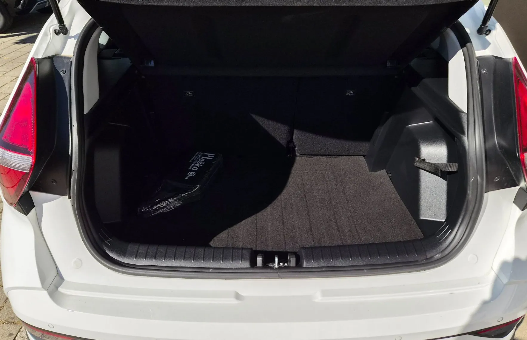 Zunanja slika - Hyundai Bayon - 1.2 MPI slo-1 last-tov.garancija-kamera-ac-pdc-... - 19