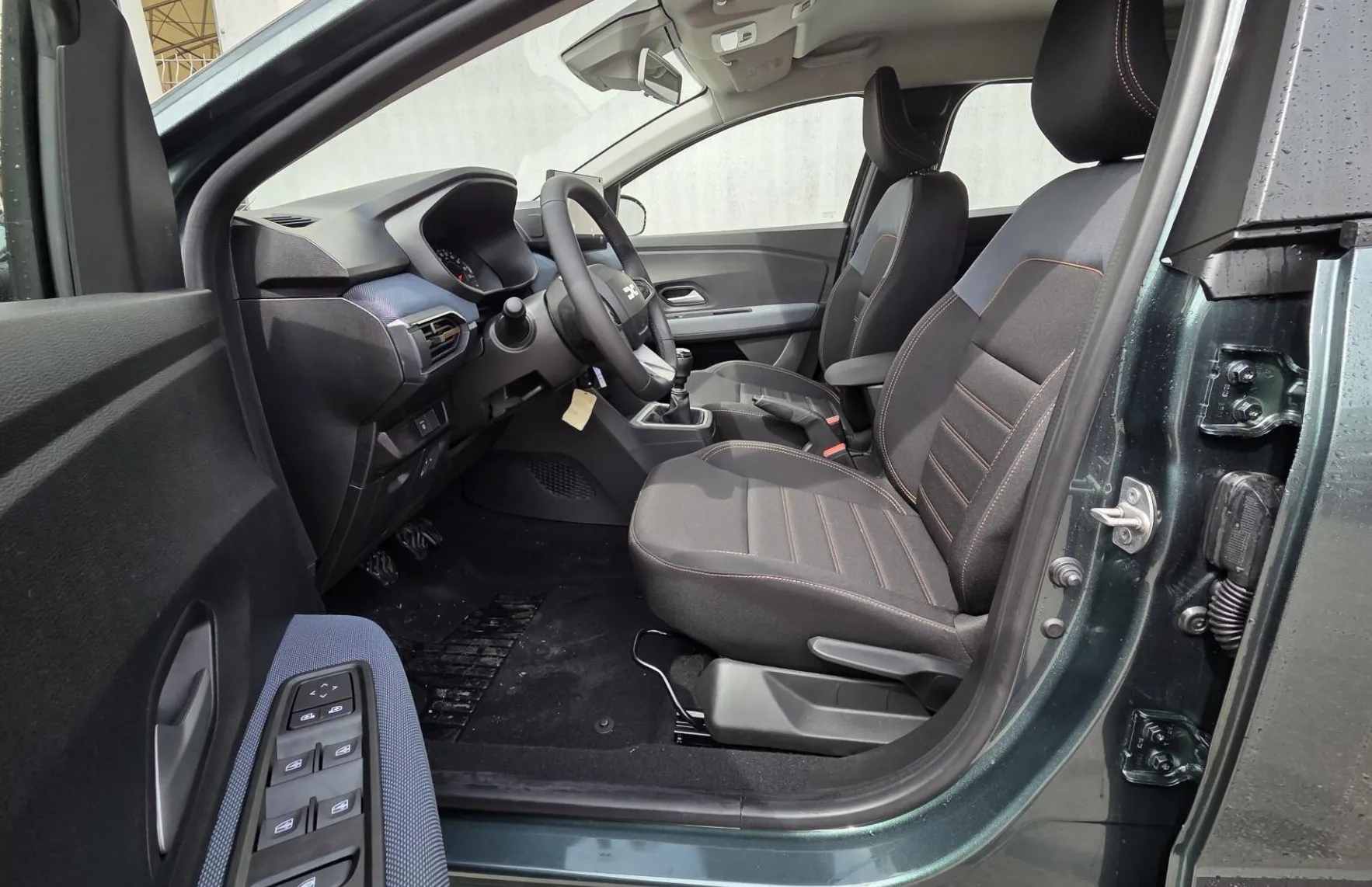 Zunanja slika - Dacia Sandero - Stepway Expression TCe110 + Paket Zima - 8