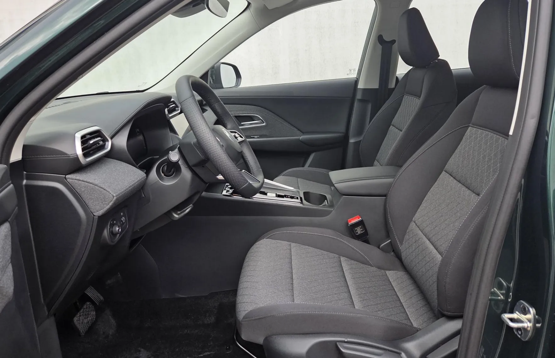 Zunanja slika - MG MG ZS - ZS Comfort 1.5L Hybrid+ cena na gotovinsko plačilo - 8