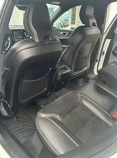 Zunanja slika - Volvo XC60 - D5 AWD R-Design - 6