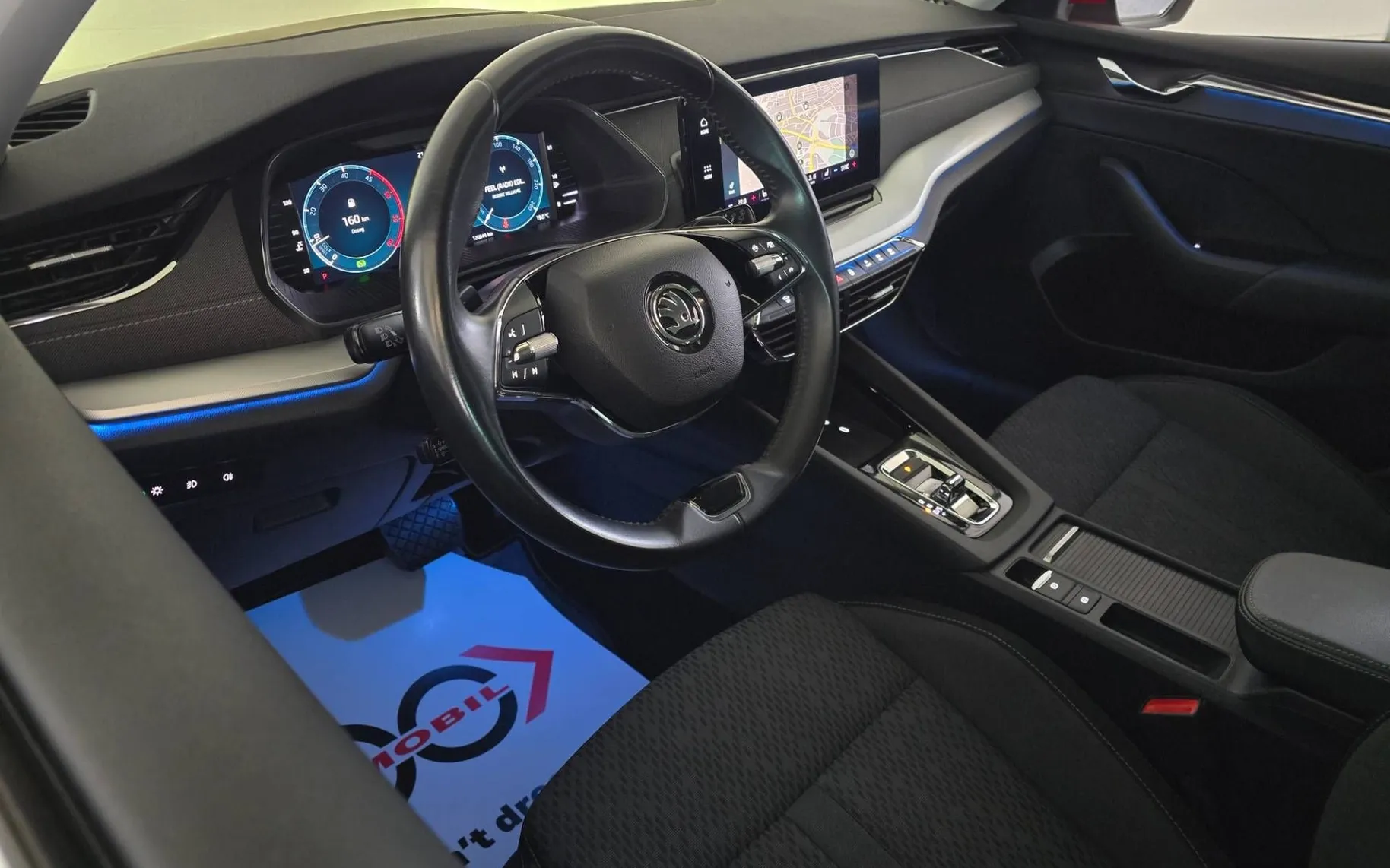 Notranja slika - Škoda Octavia - Combi 2.0 TDI Style DSG - LED.virtual.kamera.asist - 9