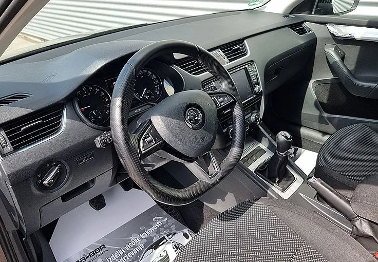 Zunanja slika - Škoda Octavia - 2.0 TDI-110KW-VELIKI SERVIS-VELIKA NAVI-GR.S - 6