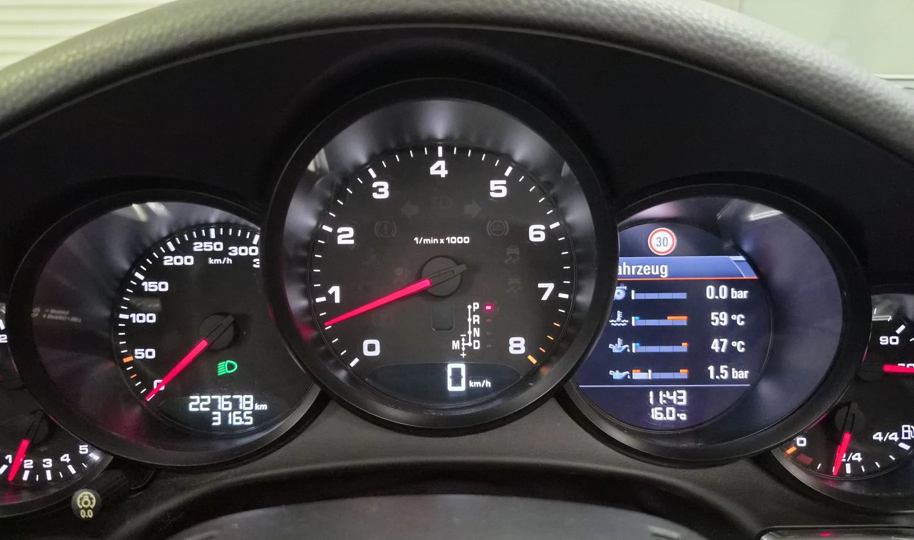 Zunanja slika - Porsche 911 Cabriolet - Carrera Approved PDK XENON NAVI BOSS SPORT IZPUH - 10