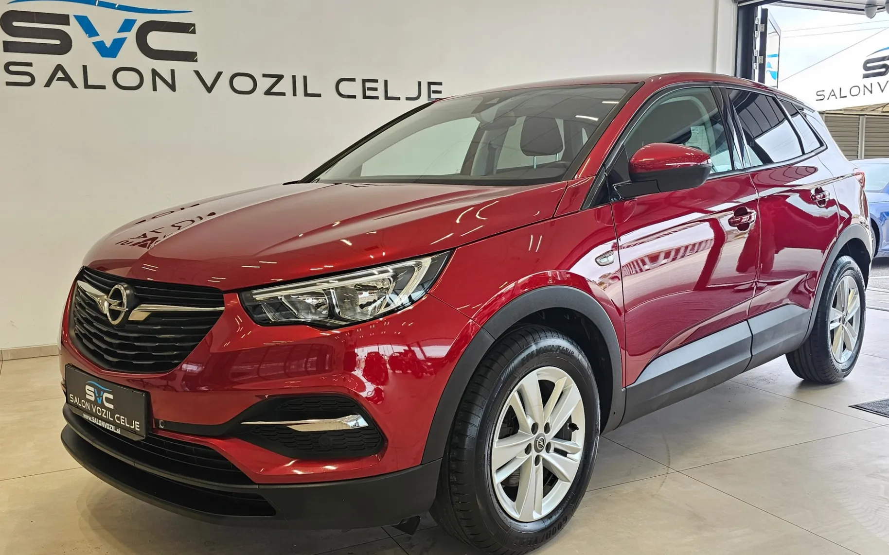 Zunanja slika - Opel Grandland X - 1.2-JAMSTVO-OPRAVLJEN VELIK SERVIS-OBROK ŽE 143€ - 1