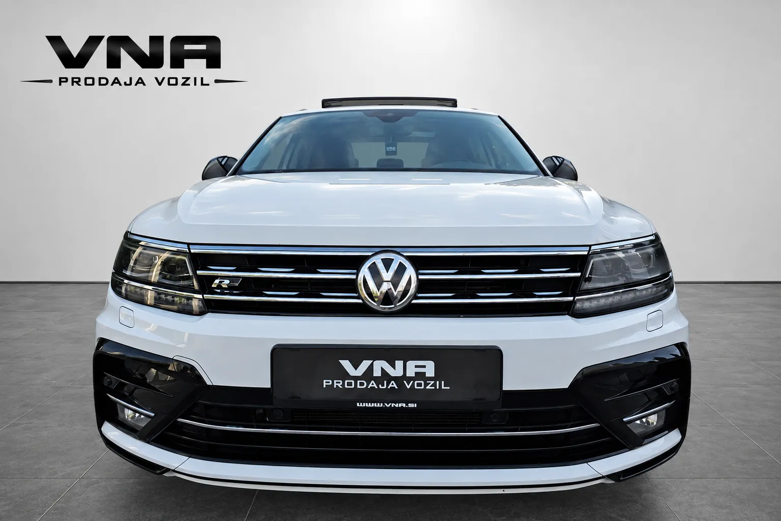 Zunanja slika - Volkswagen Tiguan Allspace - 4motion 2.0 TSI BMT R-LINE DSG |PANORAMA|7-SED|TOP - 2