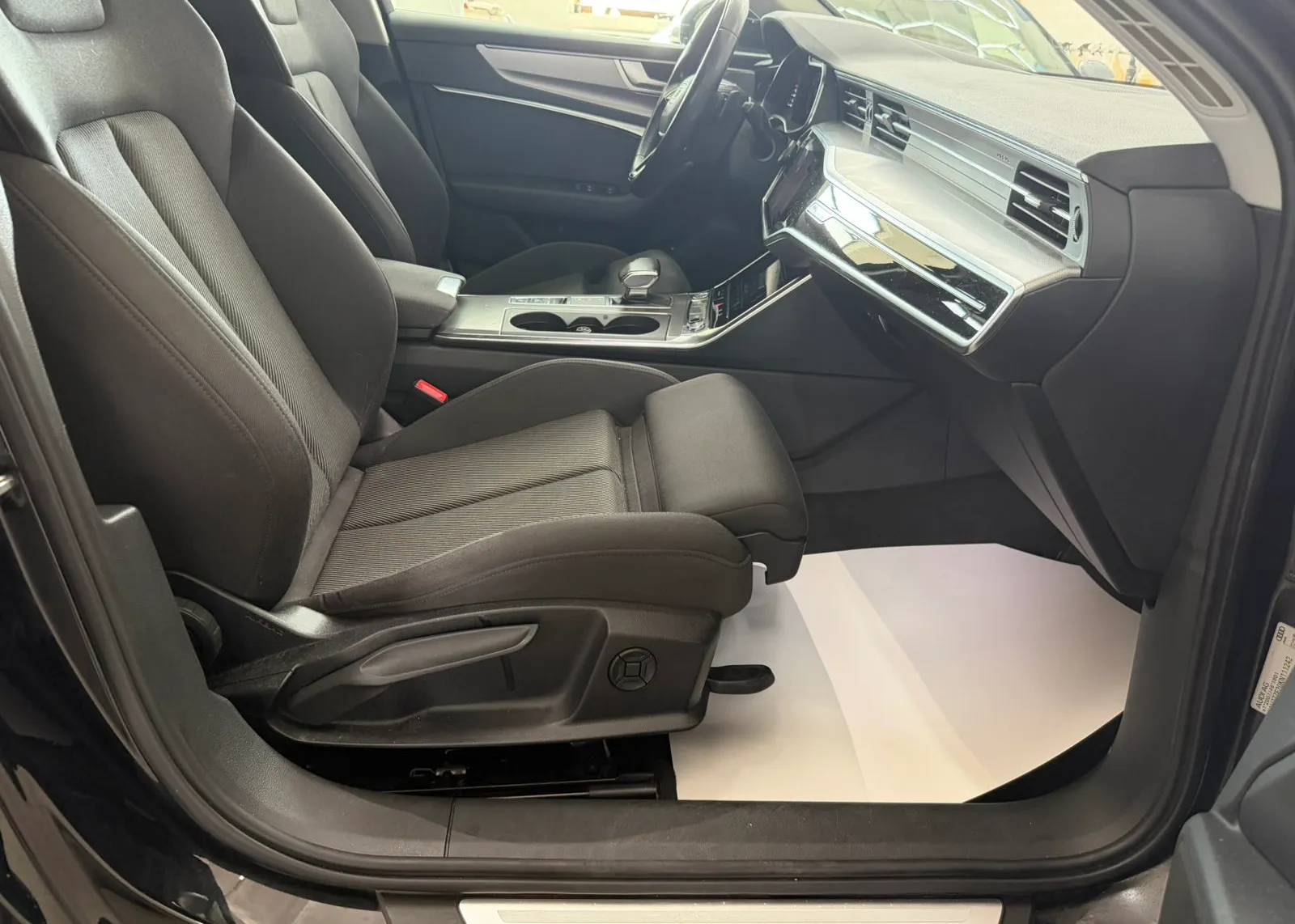 Zunanja slika - Audi A6 - Avant 40 TDI S tronic - 3