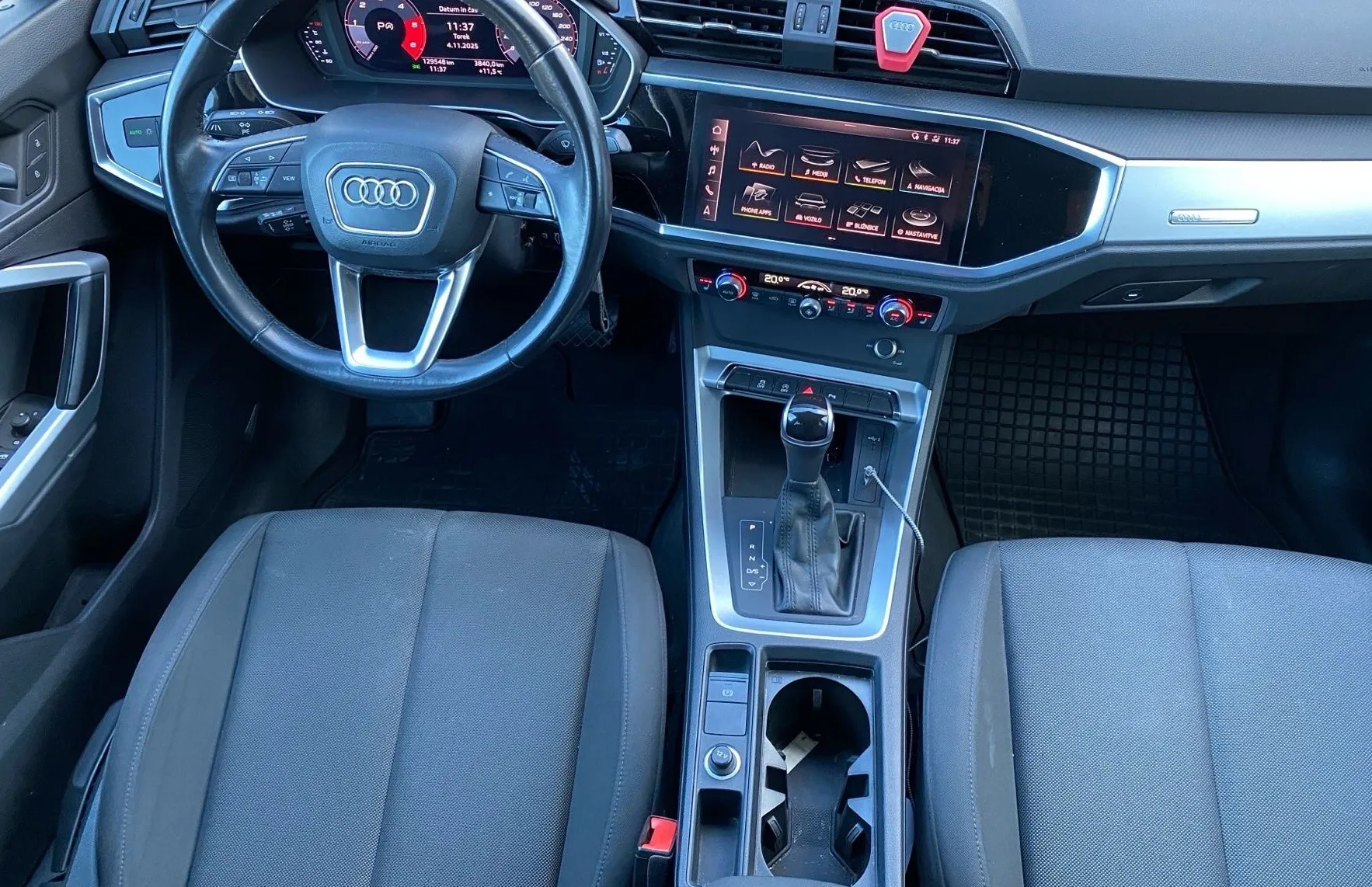 Zunanja slika - Audi Q3 - 35 TDI S-tronic - 10