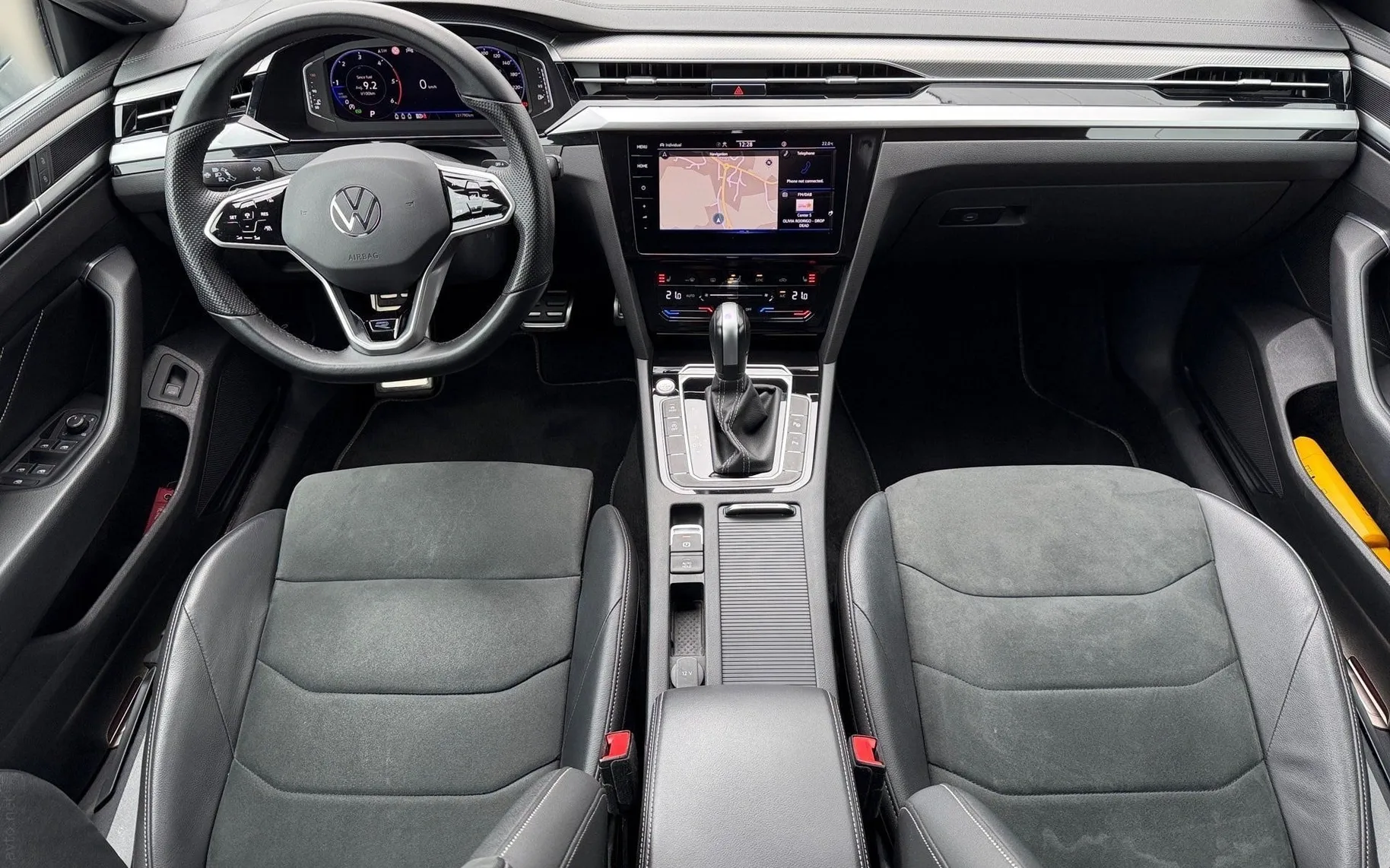 Notranja slika - Volkswagen Arteon Shooting Brake - Arteon SB 2.0 TDI BMT R-Line DSG-Matrix LED-ACC... - 10