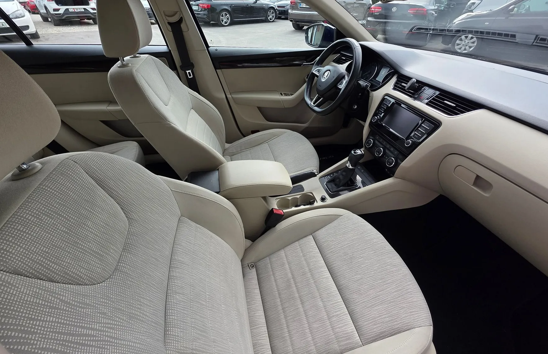 Zunanja slika - Škoda Octavia - COMBI 1.6 TDI STYLE DSG ALU PLATIŠČA-1.LASTNIK-SLO - 11