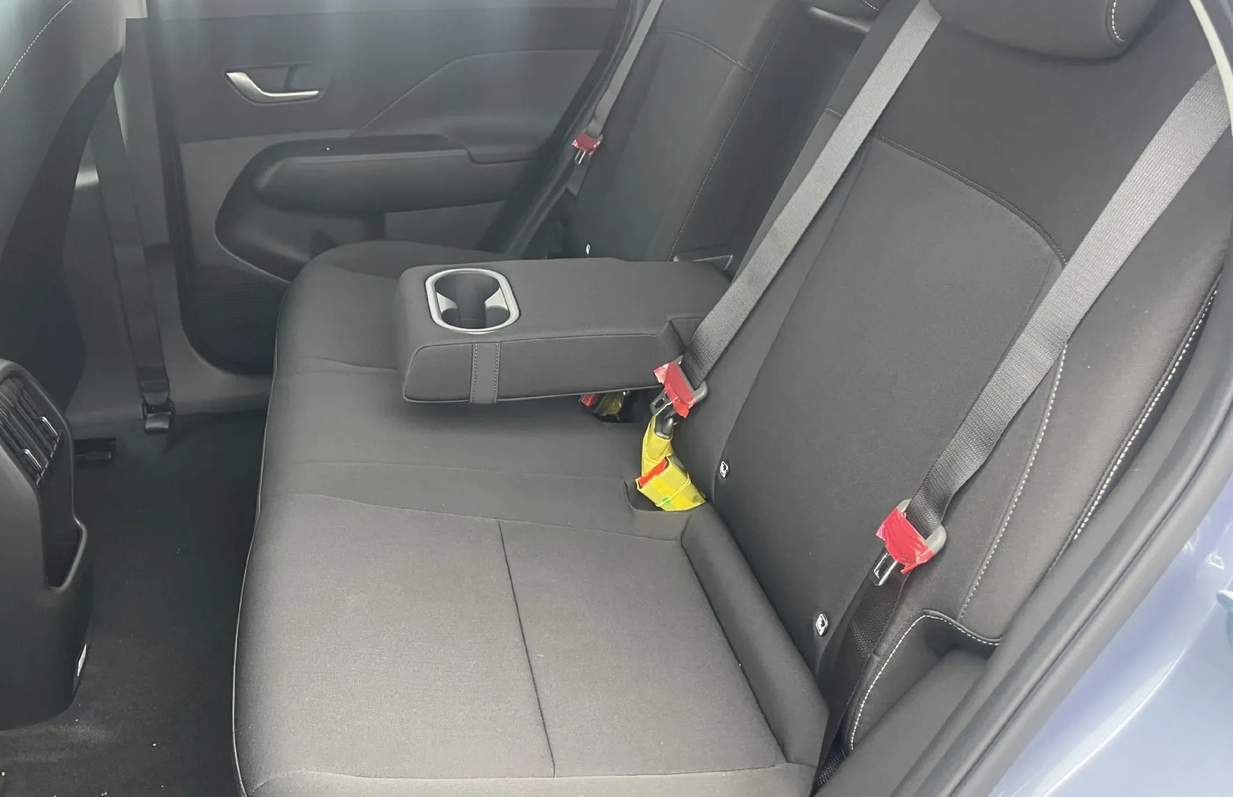Zunanja slika - Hyundai Kona - Electric 48.6 kWh 99kW PREMIUM+ WINTER - 9