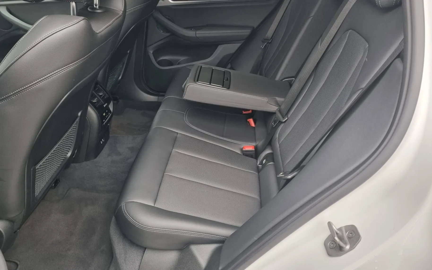 Zunanja slika - BMW X3 - serija : sDrive18d Avt.-LED-Usnje-Kamera-Navi-Keyless - 13
