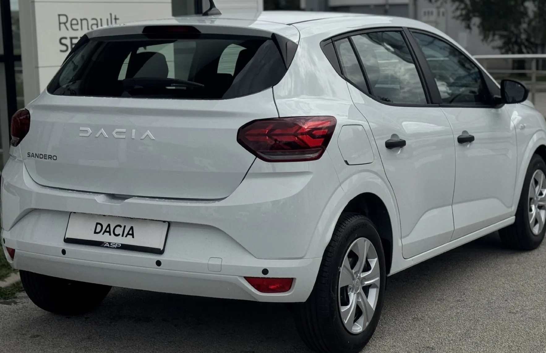 Zunanja slika - Dacia Sandero - 1.0 TCe 100 Essential - 7