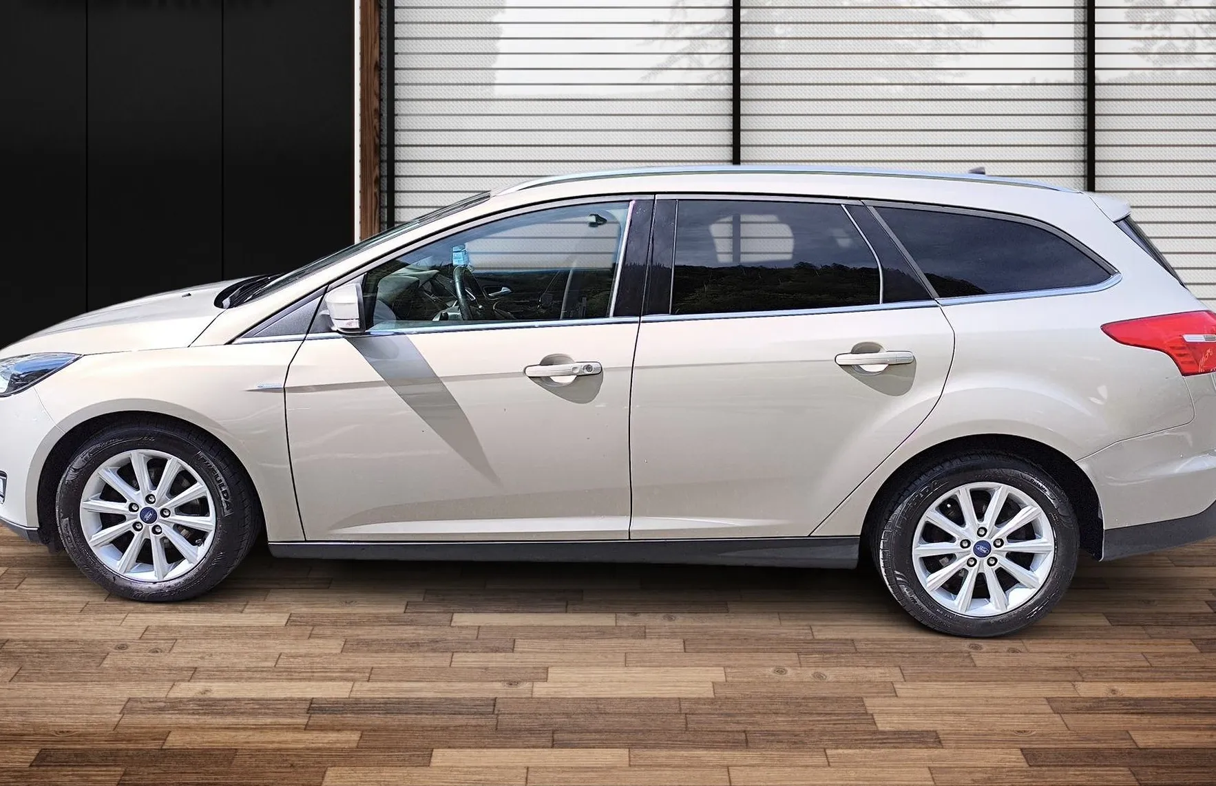 Zunanja slika - Ford Focus - Karavan 1.5 TDCi Titanium-SLO-2.L4ST.- SERVISIRAN - 6