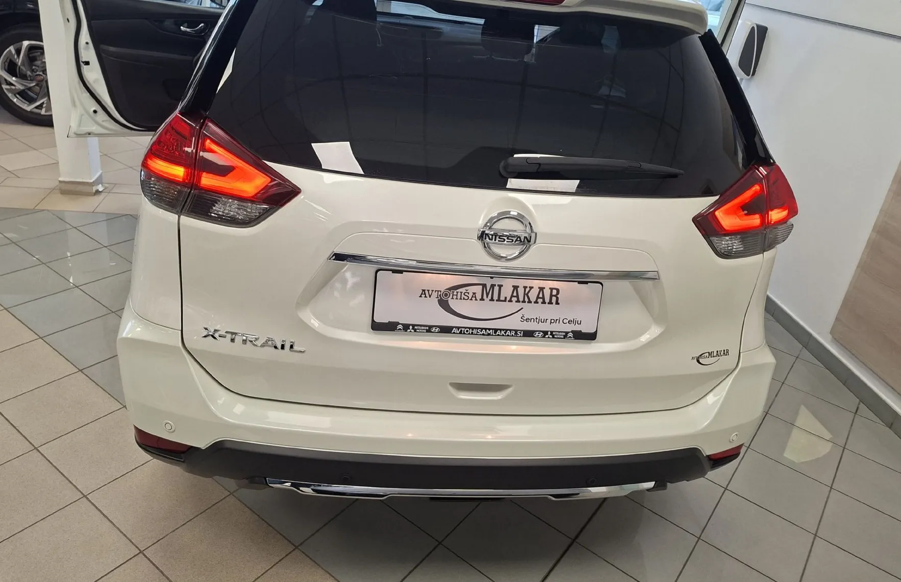 Zunanja slika - Nissan X-Trail - 1.3 DiG DCT N-Connecta-SLO-LED-KAMERA-NAVI- - 5