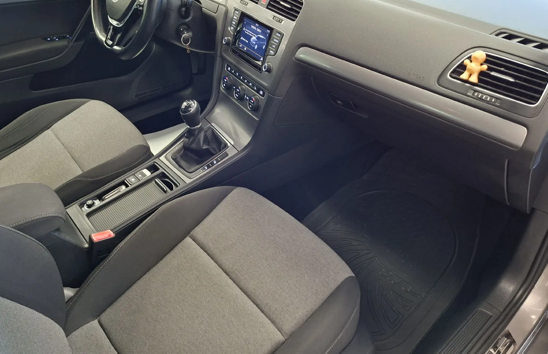 Zunanja slika - Volkswagen Golf - 1.2 TSI Highline-ODLIČEN- - 9