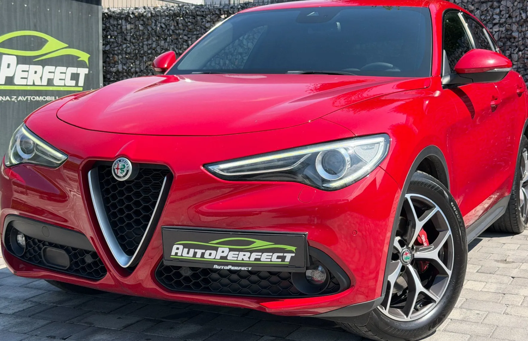 Zunanja slika - Alfa Romeo Stelvio - 2.2 Diesel 190KM Super |Gr.sed|Gr.Vol|Kam|Navi| - 3