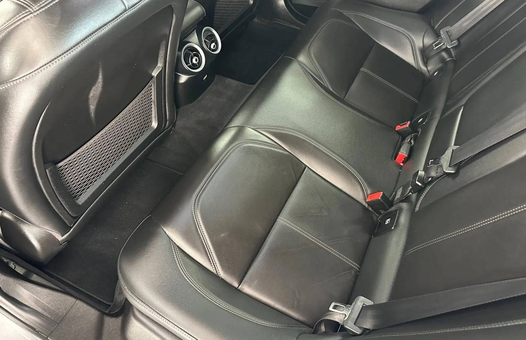 Zunanja slika - Alfa Romeo Giulia - 2.2 Multijet 190 Avt.NEMŠKA.KAMERA.USNJE.140 KW - 9