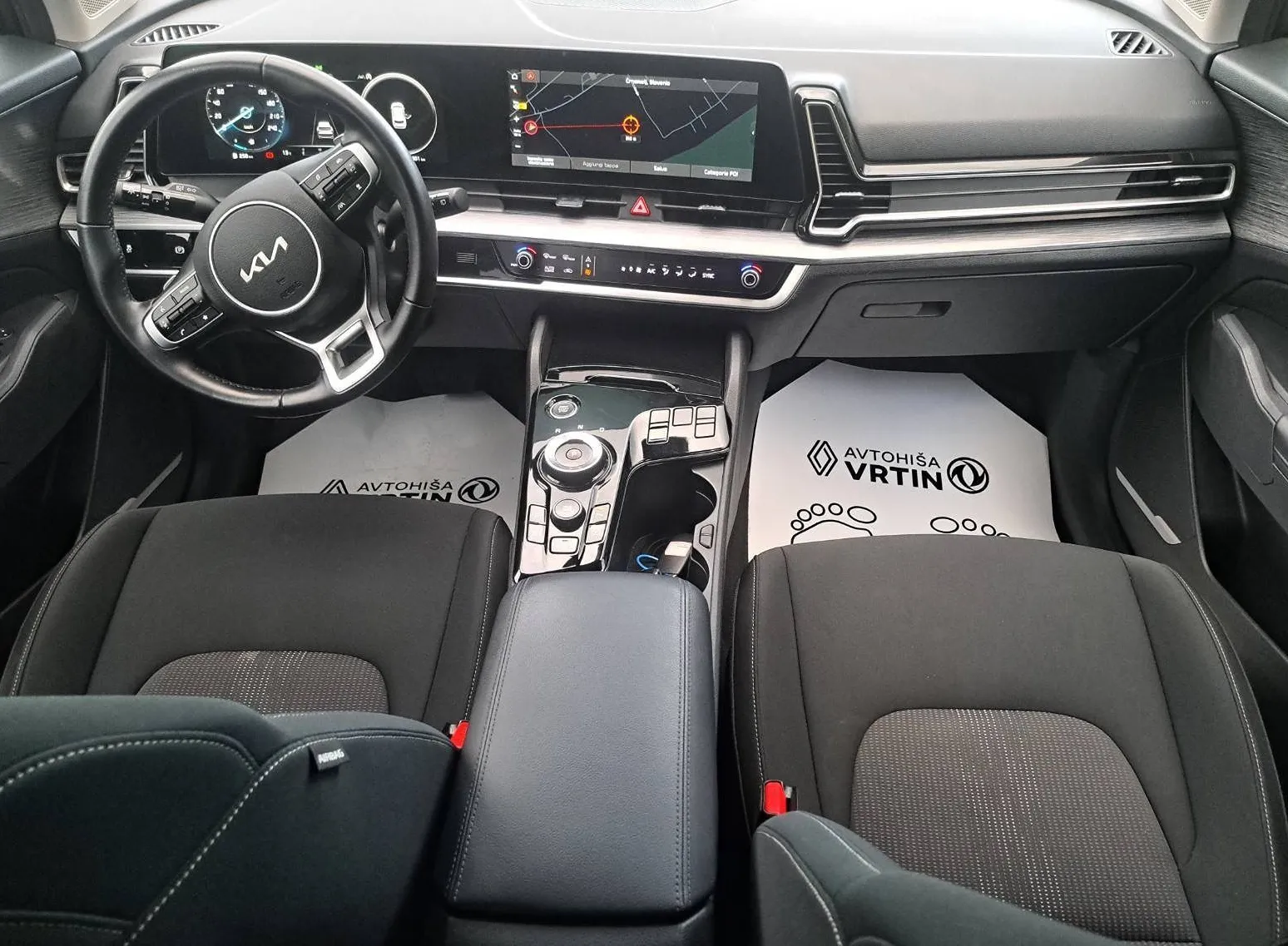 Zunanja slika - KIA Sportage - 1.6 CRDi Style Z ENOLETNIM JAMSTVOM - 8