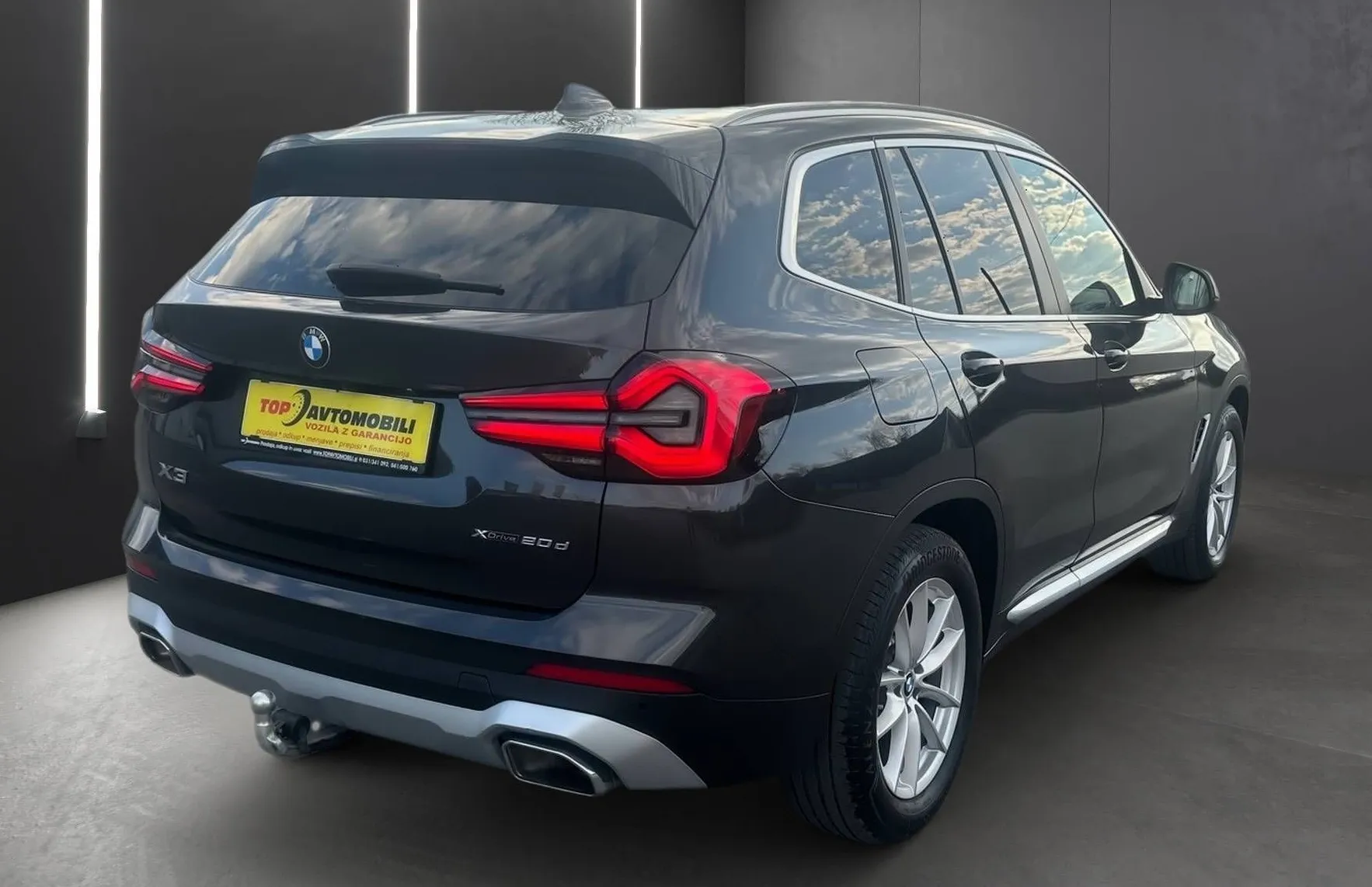 Zunanja slika - BMW X3 - serija : xDrive 20 D X LINE SAMO 68000 KM KOT NOV - 7