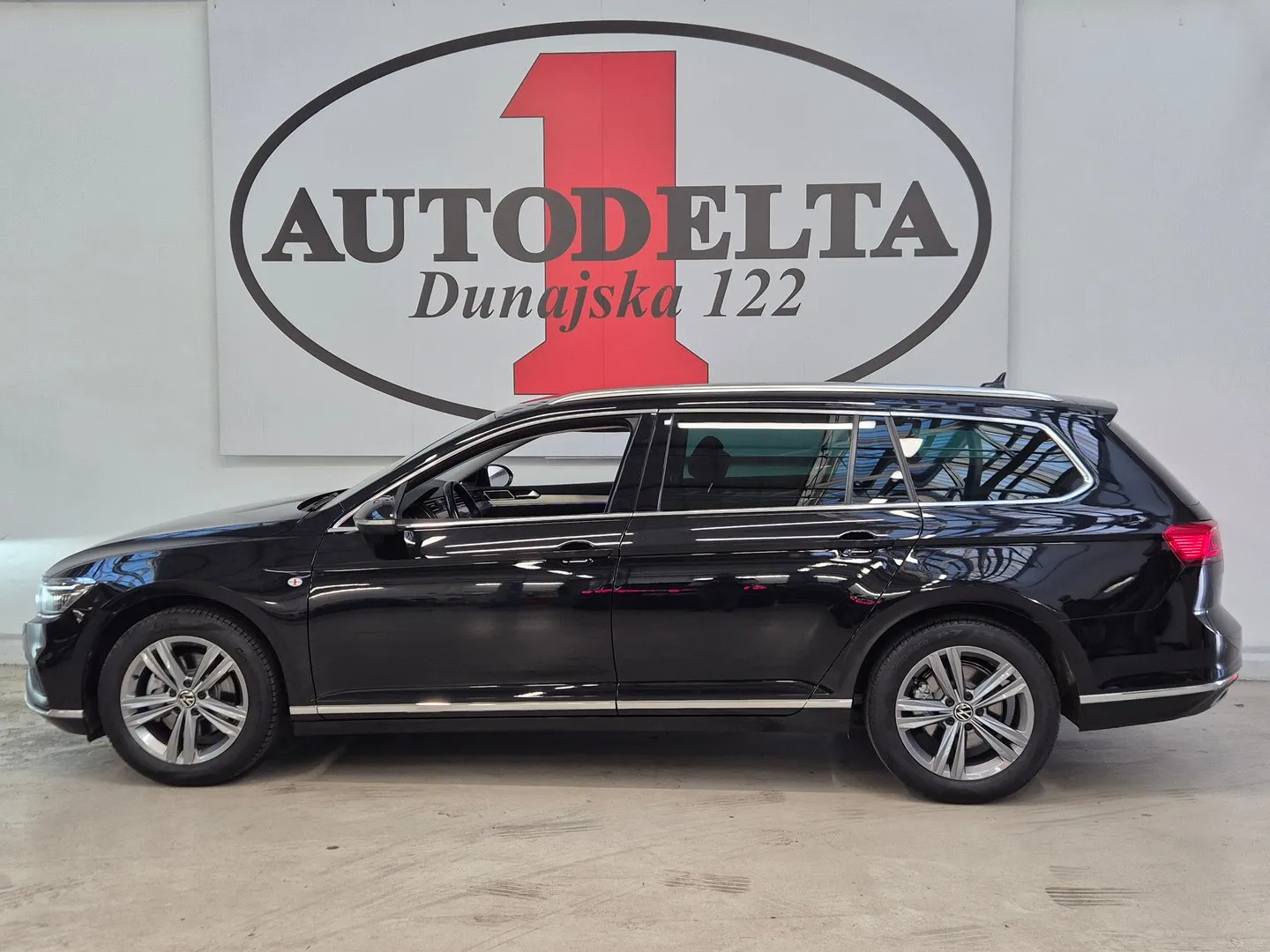 Zunanja slika - VW Passat - Variant Elegance 1.5 TSI DSG - 3