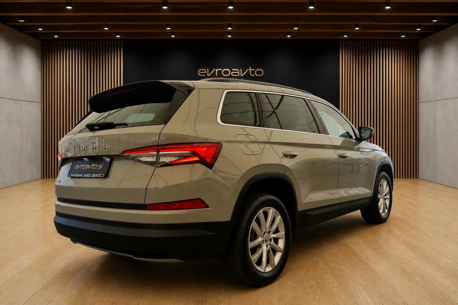 Zunanja slika - Škoda Kodiaq - 2.0 TDI Style DSG•Aktivni tempomat•Matrix - 3