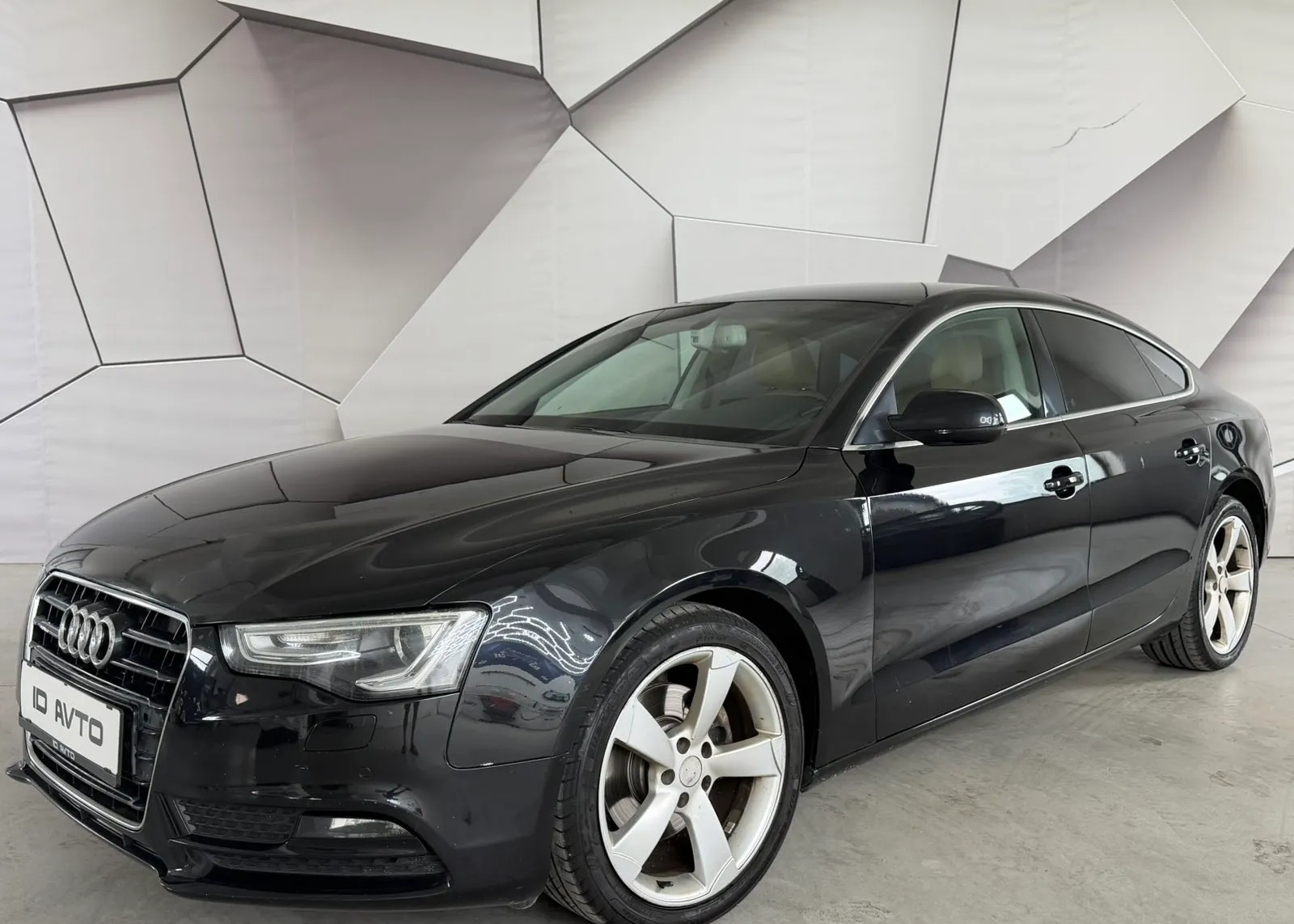 Zunanja slika - Audi A5 - Sportback 2,0 TDI Multitronic - 4