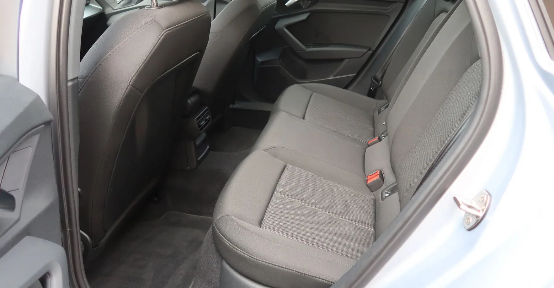 Zunanja slika - Audi A3 - Sportback 30 TDI Advanced S tronic-ALU-NAVI-PDC - 20