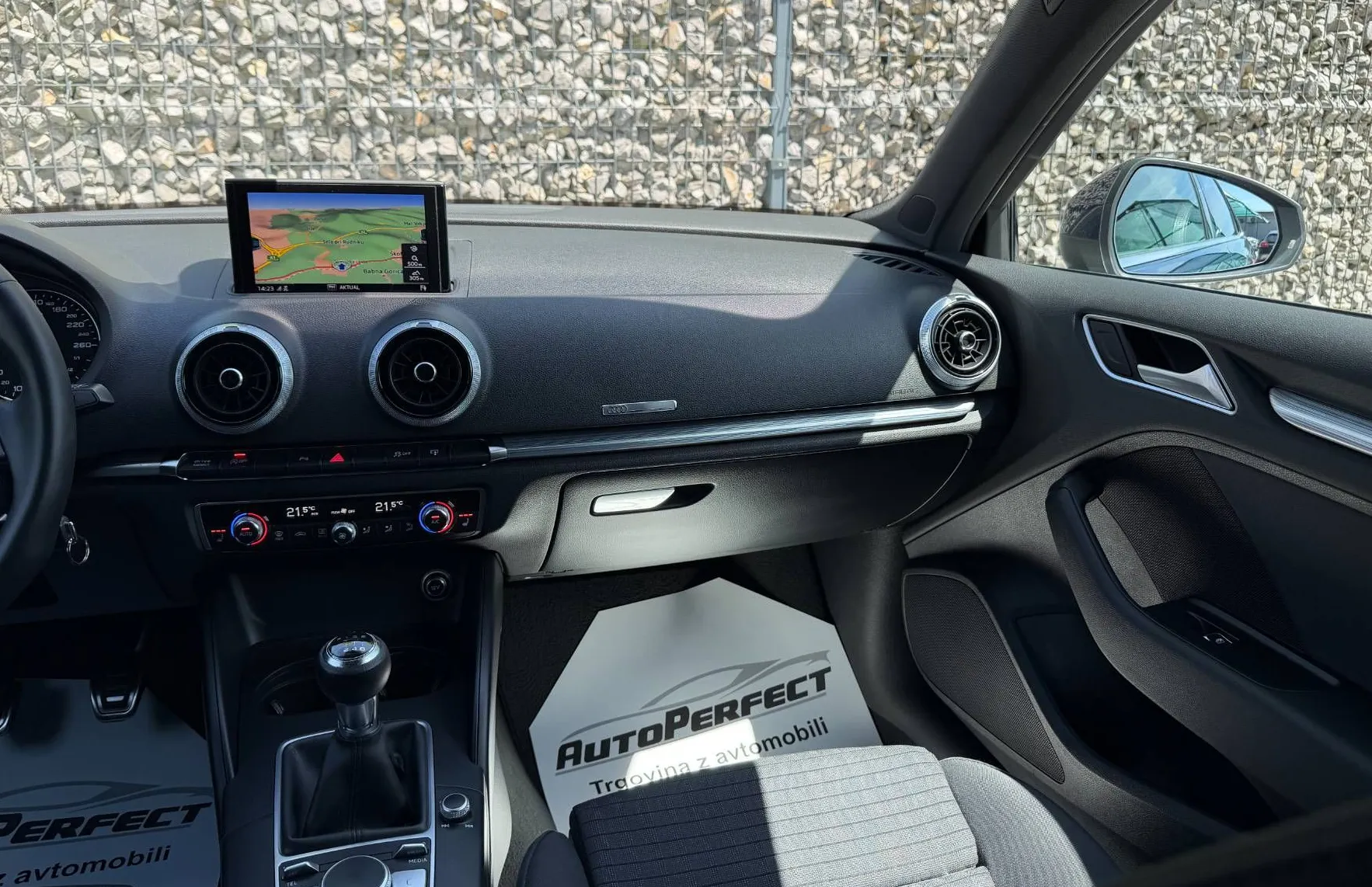 Zunanja slika - Audi A3 - Sportback 2.0 TDI S-Line |MATRIX|MASAZA|KAM|PDC| - 15
