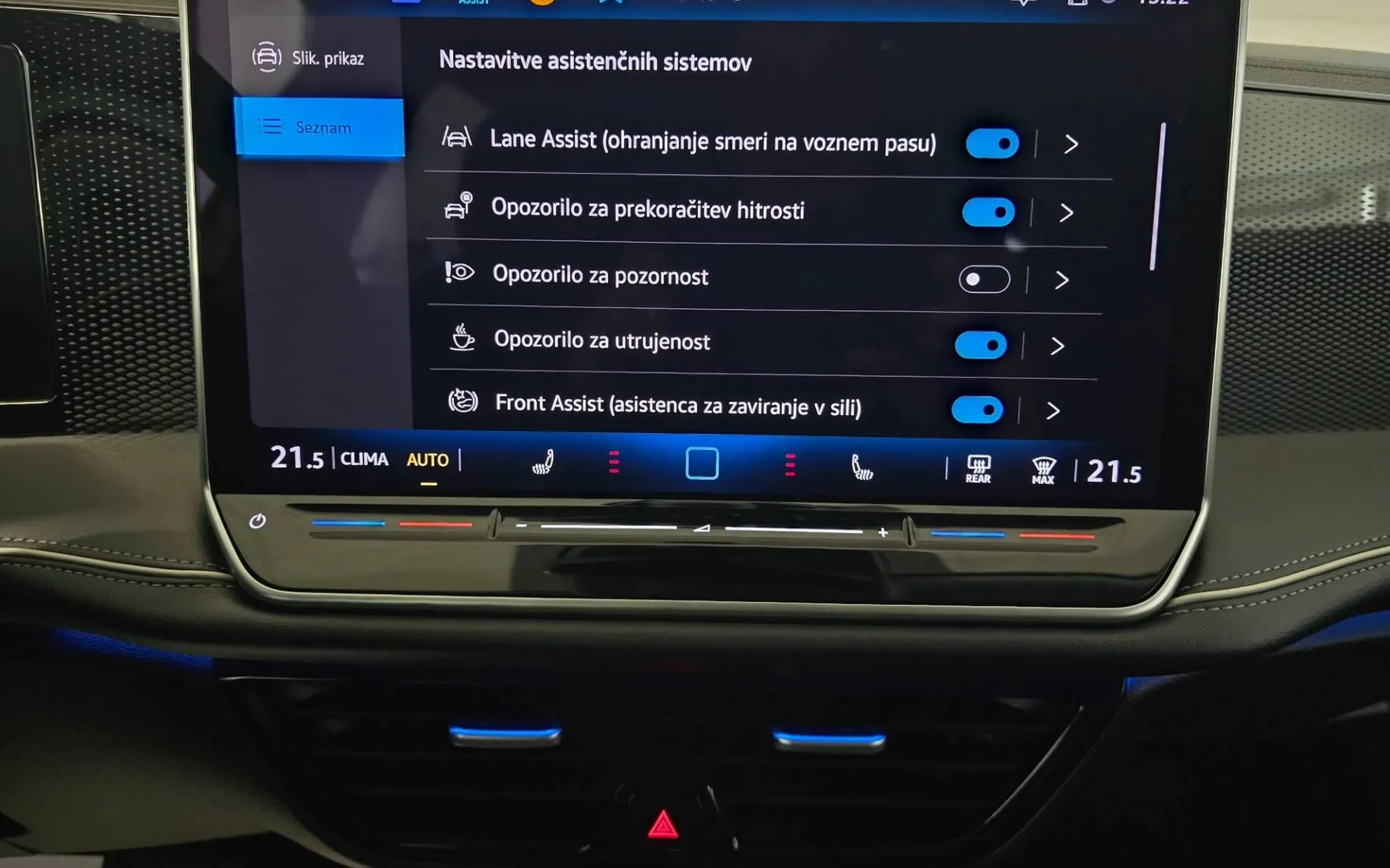 Notranja slika - Volkswagen Passat Variant - 1.5 eTSI Business DSG- LED.360kam.memory.asistence - 14
