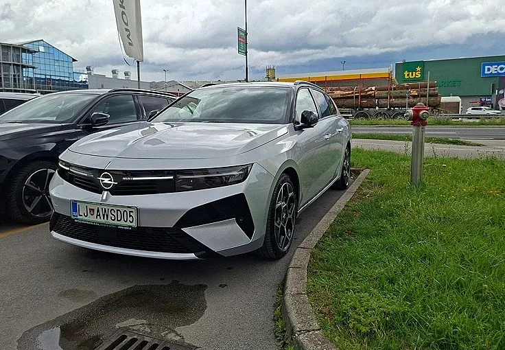 Zunanja slika - Opel Astra - GS ST MHEV 145KM AT6 - 2